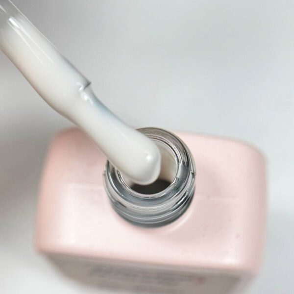 Base Rubber Cover 8 illusion beauty - 10ml